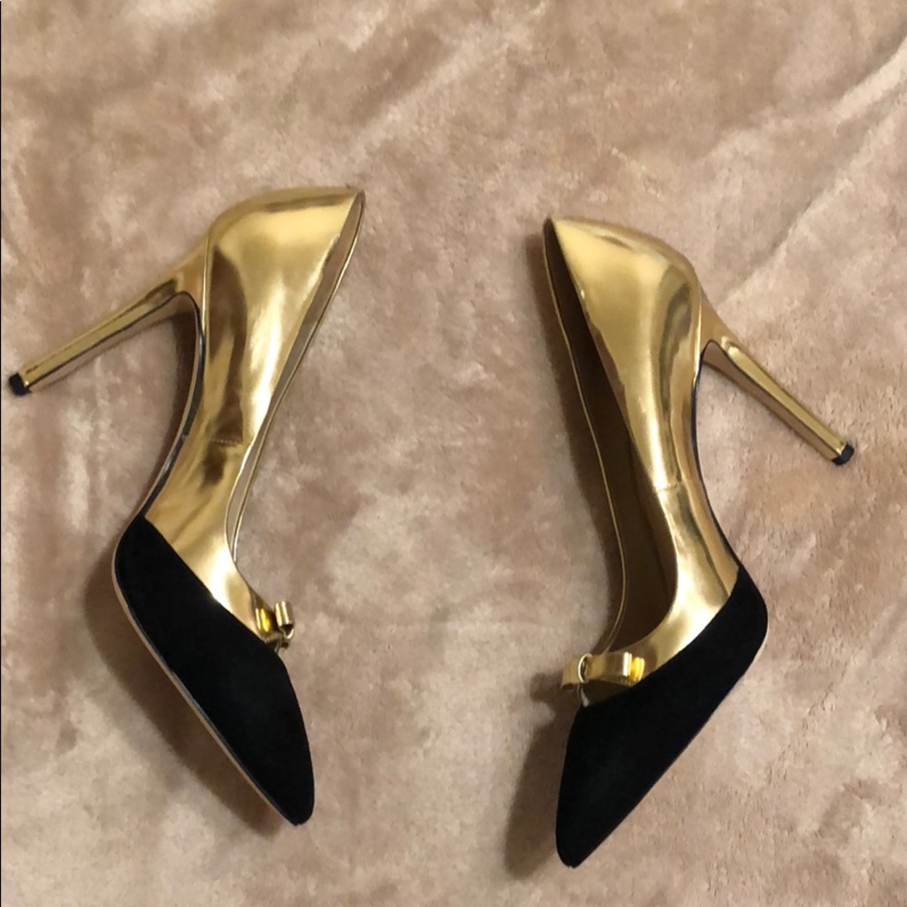 Via Spiga gold and black heels
